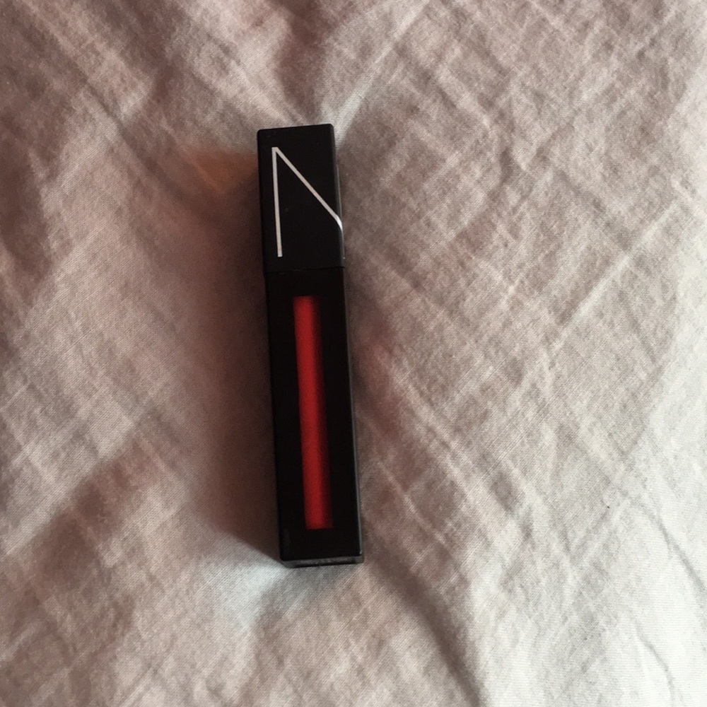 NARS LIPSTICK!!